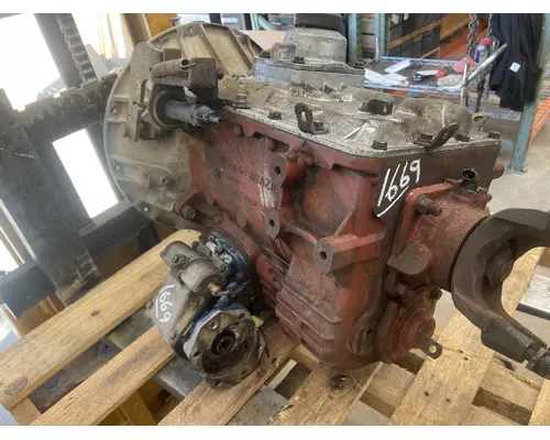 FULLER FSO8406A Transmission Assembly