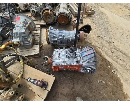 FULLER M2 106 Transmission Assembly