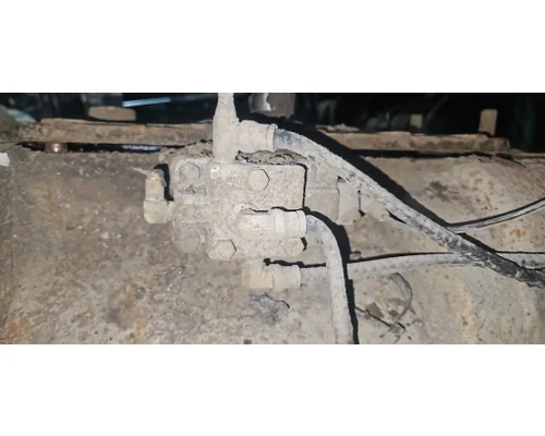 FULLER RTLO16913A Transmission Assembly