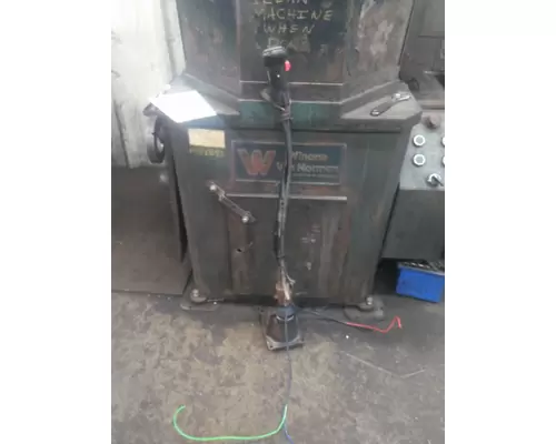 FULLER RTLO18913A GEAR SHIFTER
