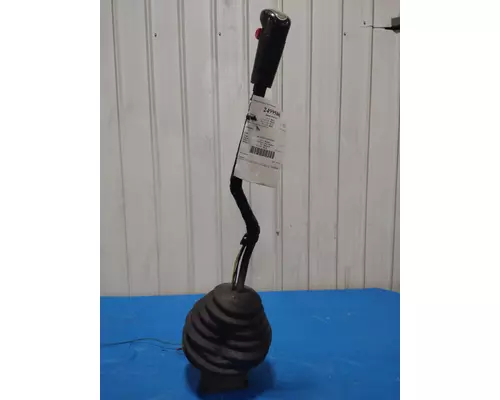 FULLER RTLO18913A GEAR SHIFTER