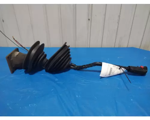 FULLER RTLO18913A GEAR SHIFTER