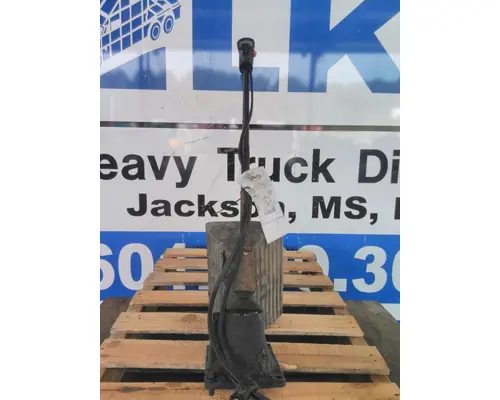 FULLER RTLO18913A GEAR SHIFTER