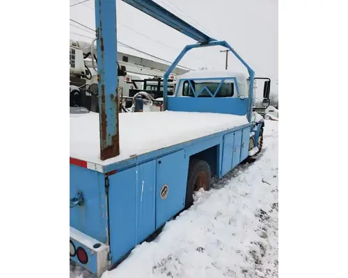 Flatbeds 14.5 FT Body  Bed