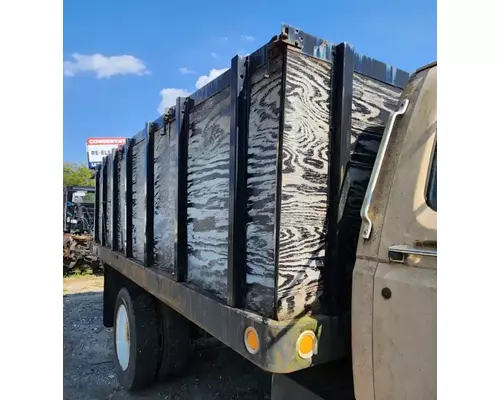 Flatbeds 14FT Box  Bed