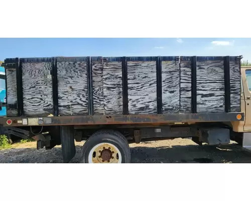 Flatbeds 14FT Box  Bed