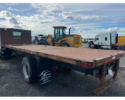 Body / Bed Flatbeds 24 FOOT Holst Truck Parts