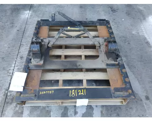 Fifth Wheel FONTAINE AIR SLIDE LKQ Thompson Motors - Wykoff