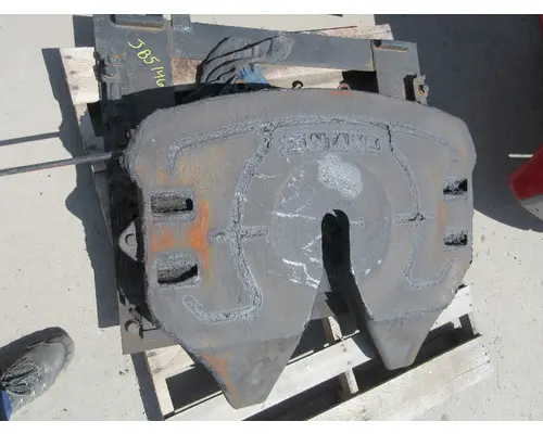 Fifth Wheel FONTAINE CASCADIA 113 Michigan Truck Parts