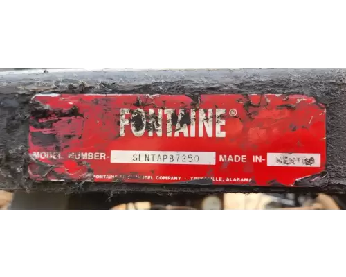 Fontaine STATIONARY Fifth Wheel