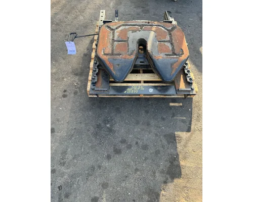 Fifth Wheel Fontaine VNL Camerota Truck Parts