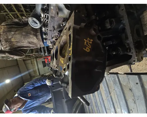 Cylinder Head FORD 370 Crest Truck Parts