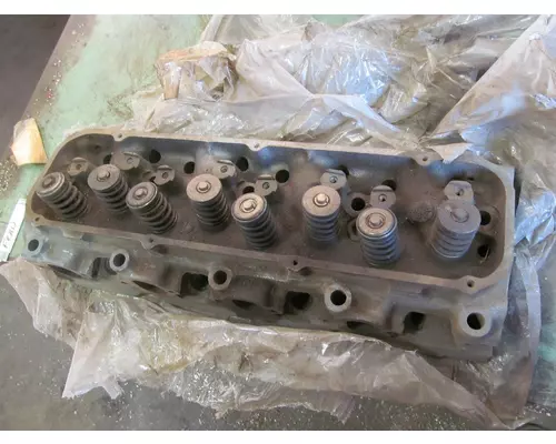 Cylinder Head FORD 370 WM. Cohen &amp; Sons