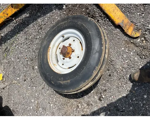 Hub FORD 420 Truck Salvage International Inc