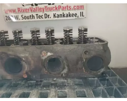 Ford 7.8L Cylinder Head