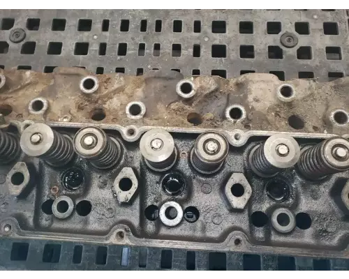Ford 7.8L Cylinder Head