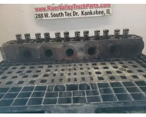 Ford 7.8L Cylinder Head