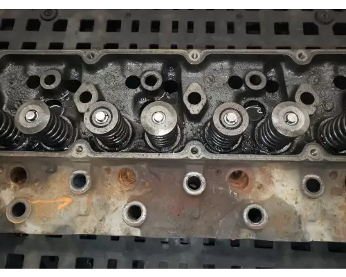 Ford 7.8L Cylinder Head