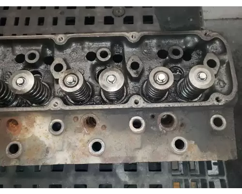 Ford 7.8L Cylinder Head