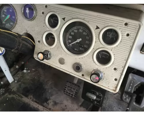 Ford B700 Instrument Cluster