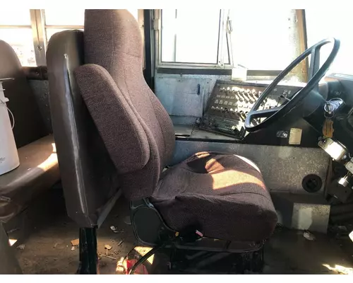 Ford B700 Seat (Air Ride Seat)