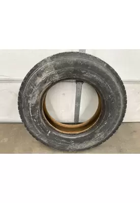 Ford B700 Tires