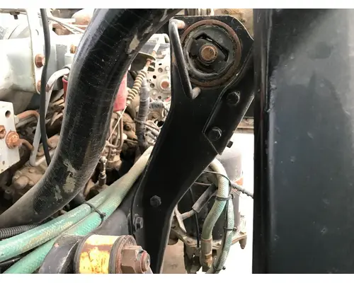 Ford C600 Suspension