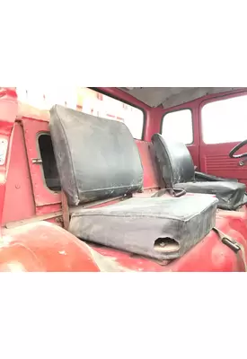 Ford C8000 Seat (non-Suspension)