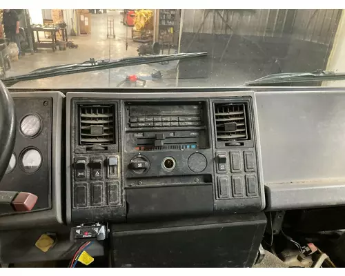 Ford CF7000 Dash Assembly