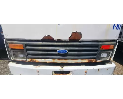 Ford CF7000 Grille