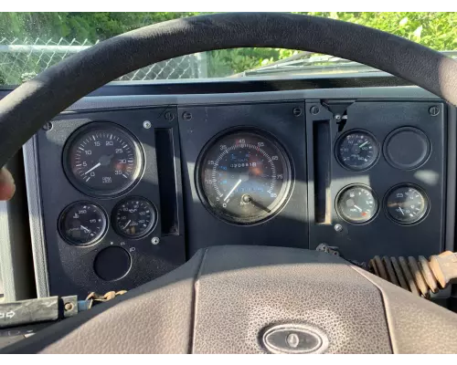Ford CF7000 Instrument Cluster