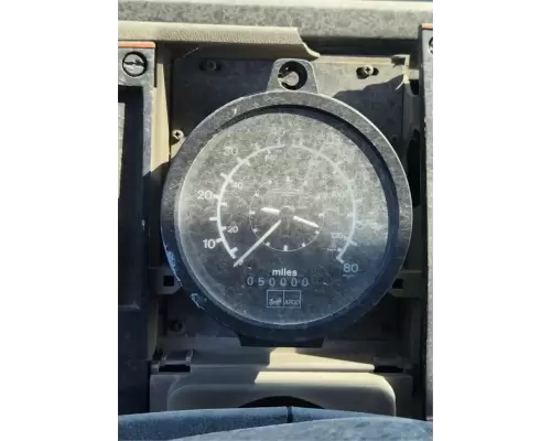 Ford CF7000 Instrument Cluster
