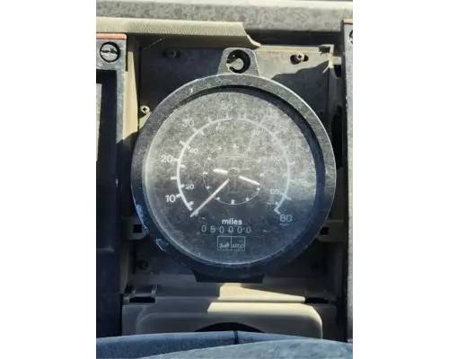 Ford CF7000 Instrument Cluster