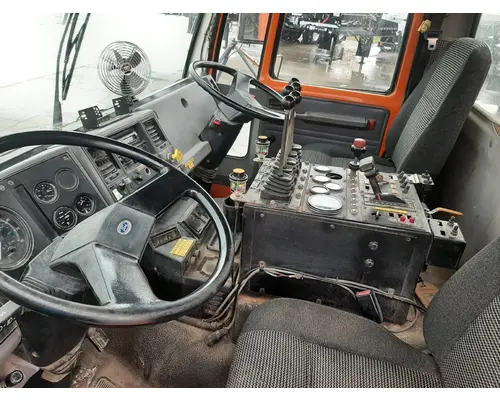 Ford CF8000 Company Unit