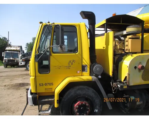 Ford CF8000 Fender Extension