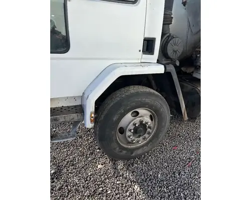 Axle Assembly, Front (Steer) Ford CF7000 Holst Truck Parts