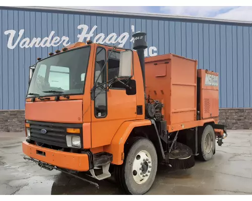 Complete Vehicle Ford CF8000 Vander Haags Inc Cb