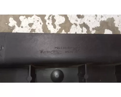 Ford E-450 Super Duty Grille