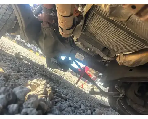 Axle Assembly, Front (Steer) Ford F-450 Holst Truck Parts