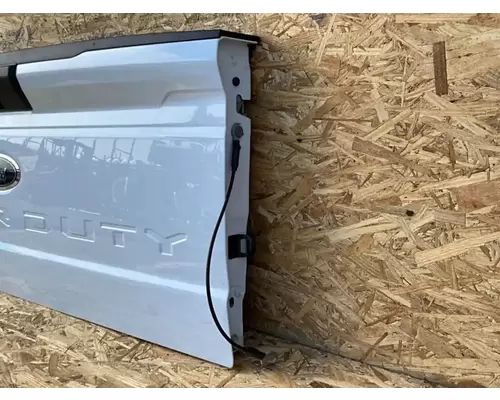 Ford F-450 Tailgate