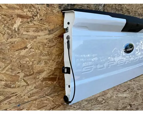Ford F-450 Tailgate