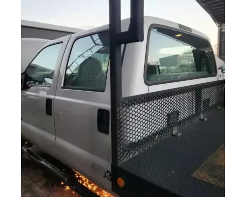 Ford F-550 Cab