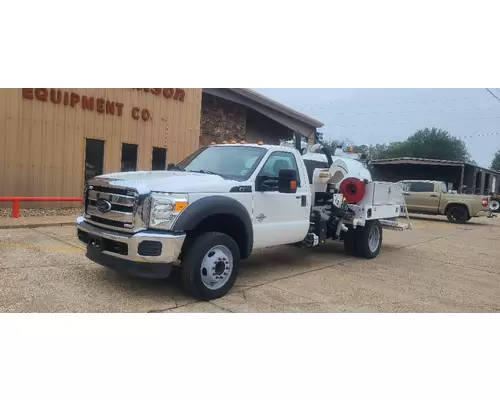 Ford F-550 Complete Vehicle