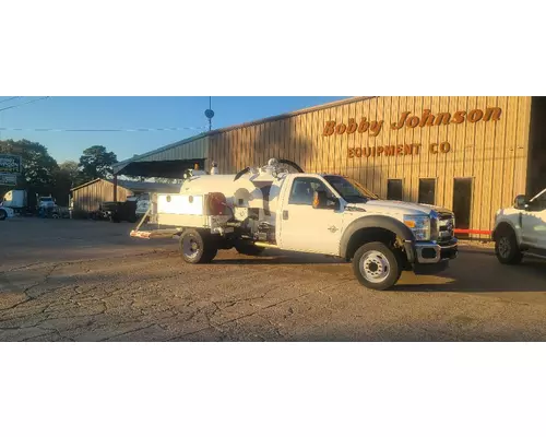 Ford F-550 Complete Vehicle