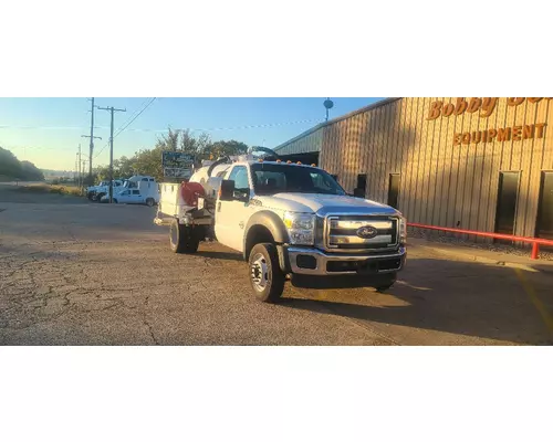 Ford F-550 Complete Vehicle