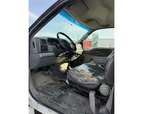 Ford F-650 Cab