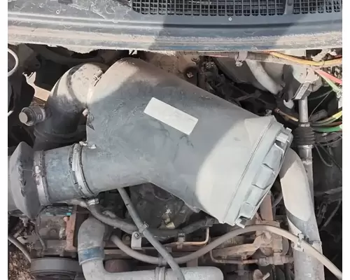 Ford F-750 Air Cleaner