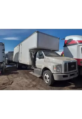 Ford F-750 Cab