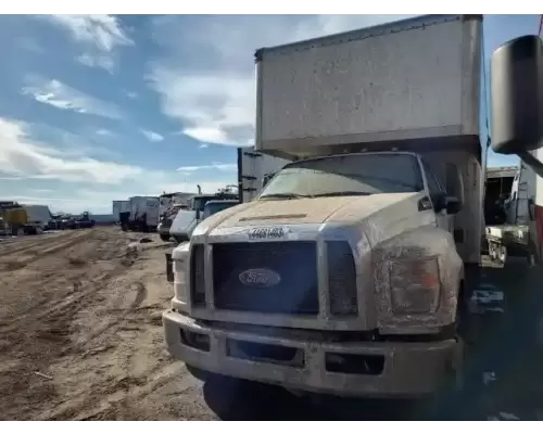 Ford F-750 Cab