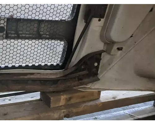 Ford F-750 Hood